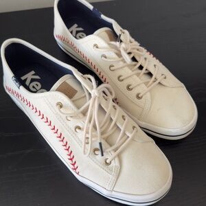 Keds Women's Kickstart Pennant
Sneaker Baseball Stitch Dream
Foam WF57167 sz 9